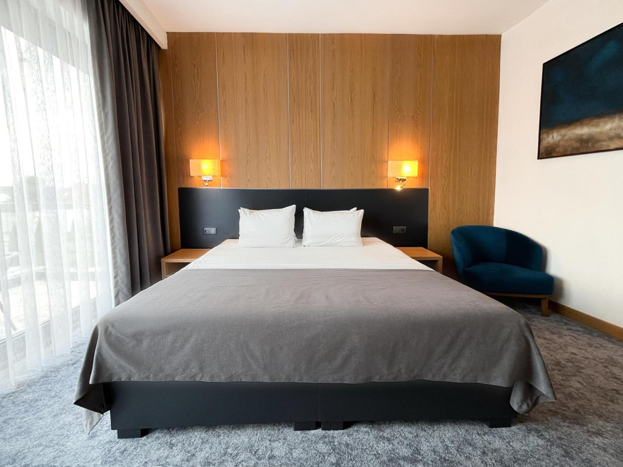 Gazda Hotel&Restaurant - Self Chek-In Jesenice  Екстериор снимка